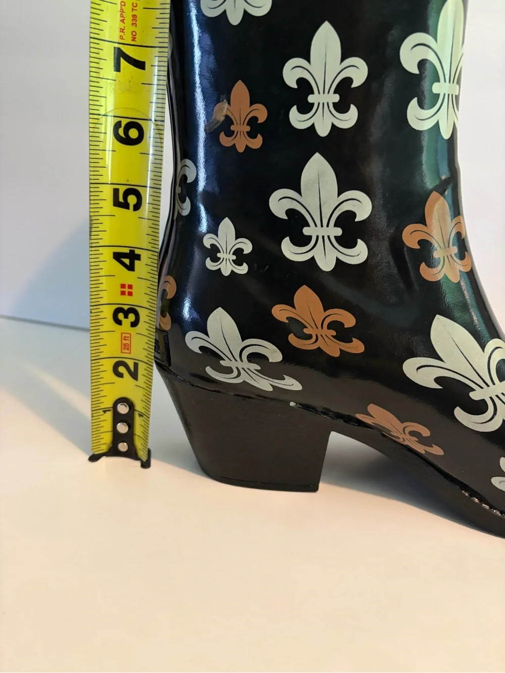 Corkys black Fleur De Lis cowboy style rubber rainbow boots women’s size 9
